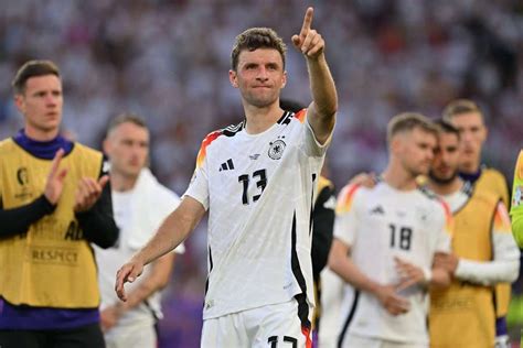 Offiziell Thomas Müller Sagt Dem Bundesadler Servus Flashscoreat