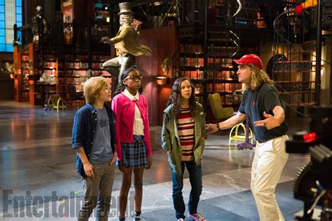 Nickalive First Look At Nickelodeon S Escape From Mr Lemoncello S