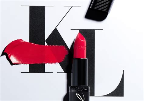 L'Oreal Paris создал коллекцию совместно с брендом Карла Лагерфельда ...