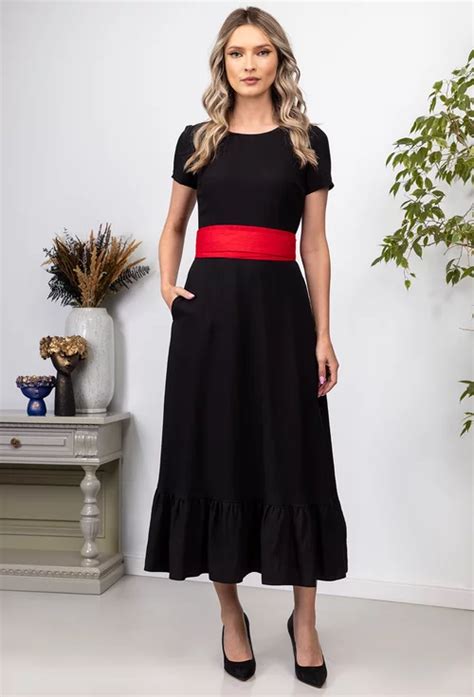 Rochie Lunga Neagra Cu Buzunare Dasha Ro