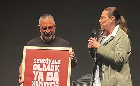 Cem Yılmaz Pek Yakında Extr Actın Gelirini Oyuncular Sendikası na