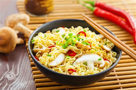 5 Reasons Noodles Are Dangerous And Unhealthy