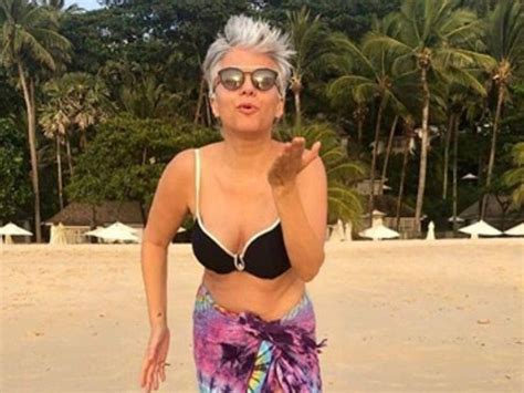 Birgit Schrowange schickt Bikini Grüße aus dem Urlaub VOL AT