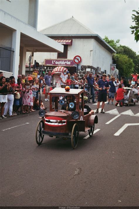 Insolite la première course de caisses à savon de Dourdan 91 le