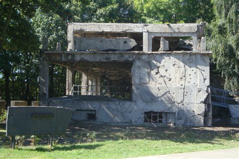 Westerplatte Ruïnes Barakken Westerplatte Gdansk TracesOfWar nl