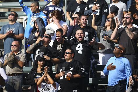 ‘viva Las Vegas Plays As Backdrop For Raiders Return To Los Angeles