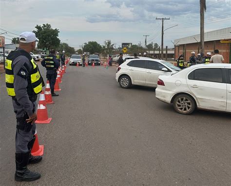 Fiscaliza O Autua Motoristas Por Ve Culos Documento Irregular