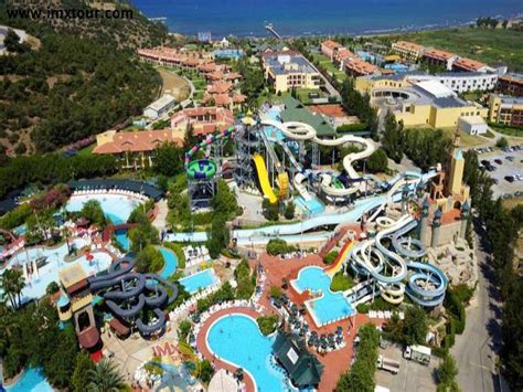 Aqua Fantasy Water Park in Kusadasi | Excursions From Altinkum