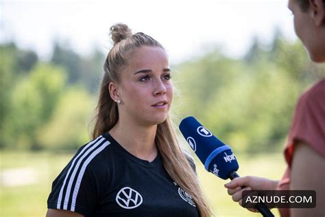 GIULIA GWINN Nude AZNude