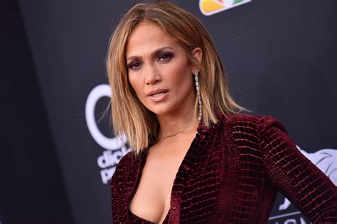 Jennifer Lopez bottles her famous glow for JLo Beauty - Flipboard