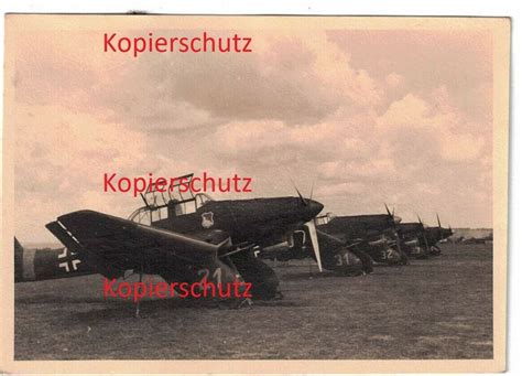 Foto Flugzeug Luftwaffe Ju Stuka Mit Staffelwappen Postimages