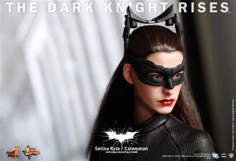 Hot Toys Shows Off Its Scale The Dark Knight Rises Catwoman