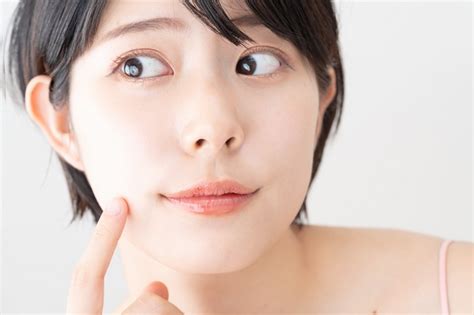 秋のスキンケア方法をご紹介！秋に起こりやすい肌トラブルとは？｜カラダクリアー