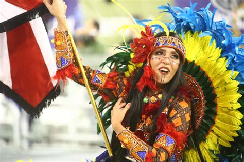 Unidos de São Lucas abre desfile das campeãs 2024 no Anhembi