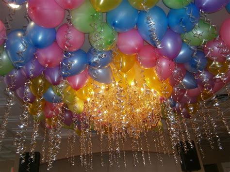 Ceiling Full Of Balloons And Streamers Total Can Be Made In Any Colors Can Hang