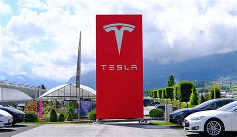 A Deep Analysis Of Teslas Marketing Strategy