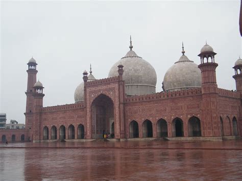 Badshahi Mosque Wallpapers Wallpaper Cave