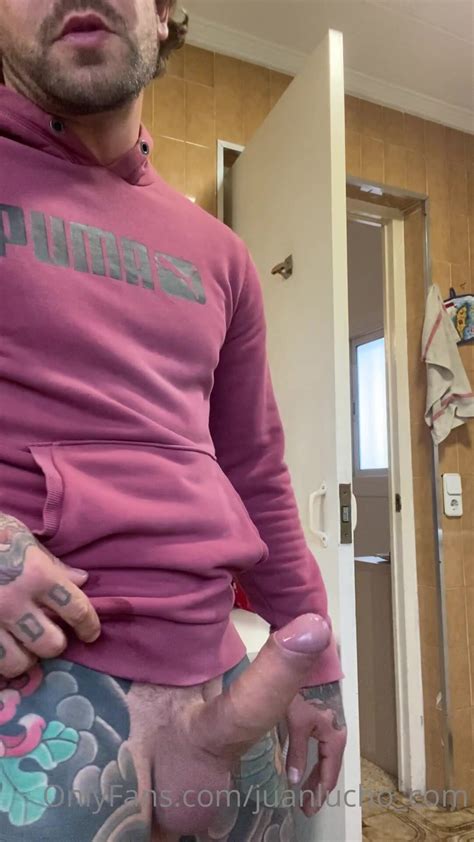 HOT STRAIGHT JUAN CUMMING ON CAM ThisVid