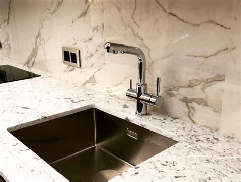 Наши работы: Столешница на кухню из мрамора Bianco Carrara. | Italstone
