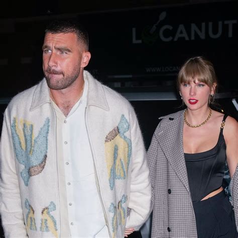 Taylor Swift And Travis Kelce Share A Kiss In Unexpected Pda Packed