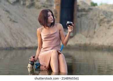 Sexy Brunette Short Hair Sporty Figure Stock Photo Shutterstock