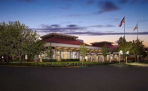 HILTON OAKLAND AIRPORT $118 ($̶1̶5̶2̶) - Updated 2023 Prices & Hotel ...