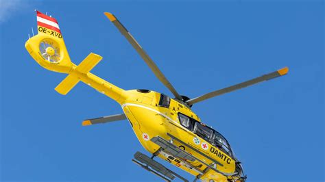 Unf Lle In Tirol Skifahrer Verletzt Kinder Und Rast Davon M Dchen