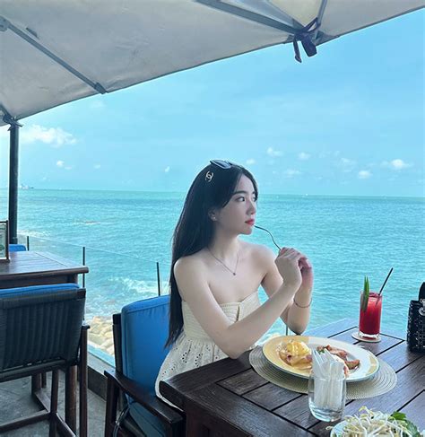 Hồ Tuấn Tài công khai bạn gái hot girl xinh như bạch tuyết Sao thể thao Việt Giải Trí
