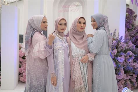 Ini Rekomendasi Baju Lebaran Dari Koleksi Idulfitri Rancangan Desainer