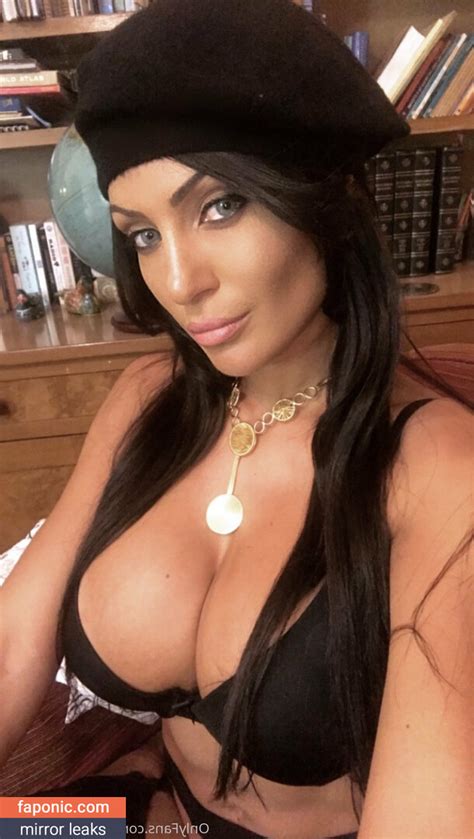 Fern Ferrari Aka Fernanda Ferrari Nude Leaks Onlyfans Photo Faponic