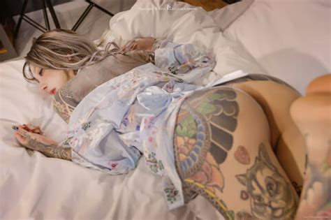 Yoko Nude VoyeurFlash