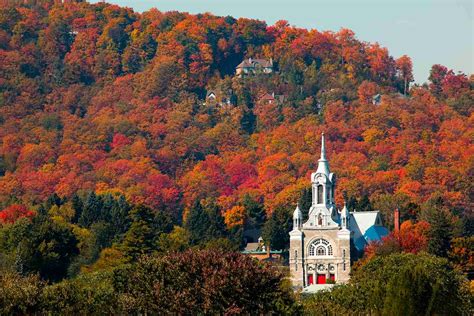 How To See Canada S Fall Foliage At Its Peak