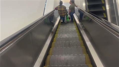 Otis Escalators At Macys At Lehigh Valley Mall Whitehall Pa Youtube