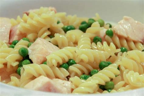 Pasta Mit Lachs Und Erbsen In Zitronen Sahne Sauce Herdsport De