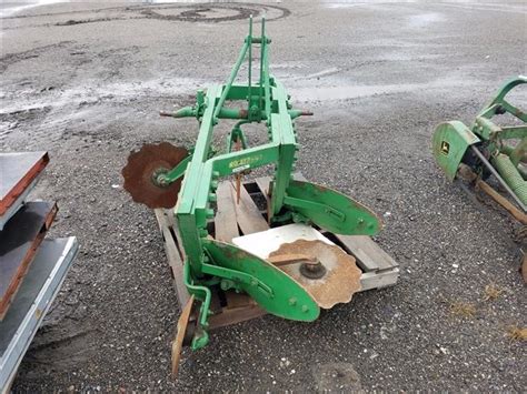 John Deere 412 14 2 Bottom Plow Bigiron Auctions