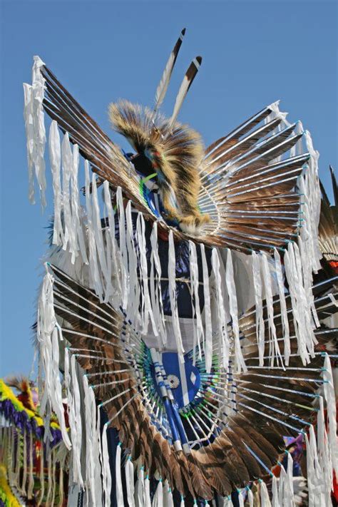 Shakopee Mdewakanton Sioux Pow Wow | Native american dance, Native ...