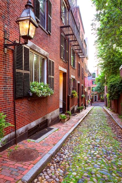 Premium Photo Acorn Street Beacon Hill Cobblestone Boston