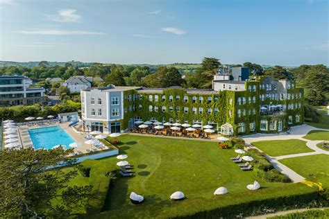 Travelers are debating the Travelodge bodmin roche hotel st austell value 27