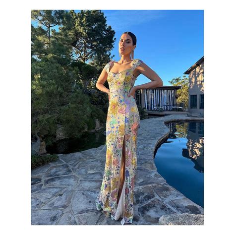 Ninette Nude Floral Sequin Dress Tienda de Ropa en Línea