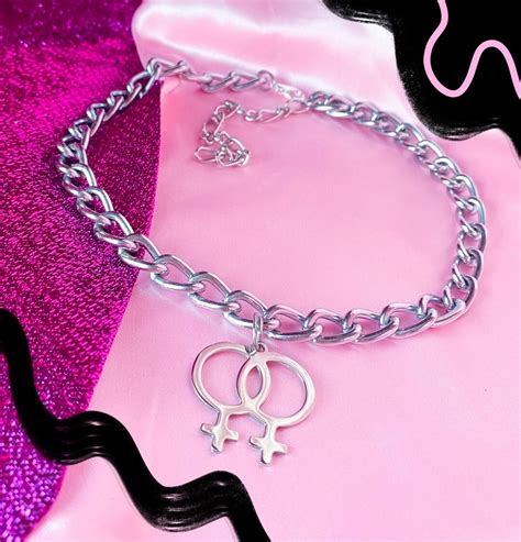 Double Venus Symbol Charm On Chunky Necklace Chain Sapphic Lesbian WLW