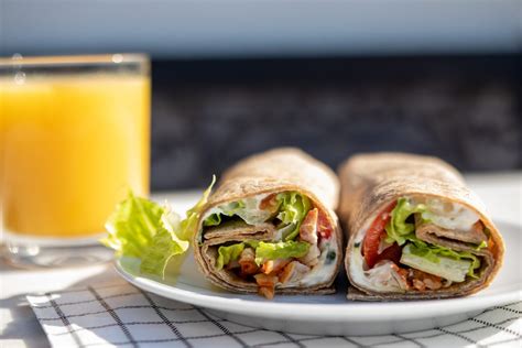 Gerookte Zalm Met Kruidenkaas Cresson En Ui Het Vershuisje