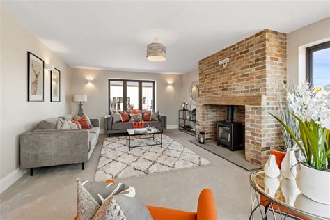 5 Reasons Why Home Staging Can Help Sell Your Home Before Christmas