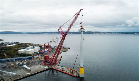 Mammoet Assembled Worlds Largest Floating Offshore Wind Farm Windfair