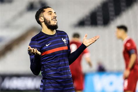 Foot Ol Rayan Cherki Cartonne Avec Les Espoirs Pourquoi Il Ne Joue