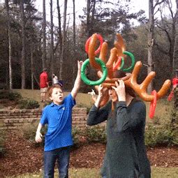 Reindeer Ring Toss Game Set Kliklocks