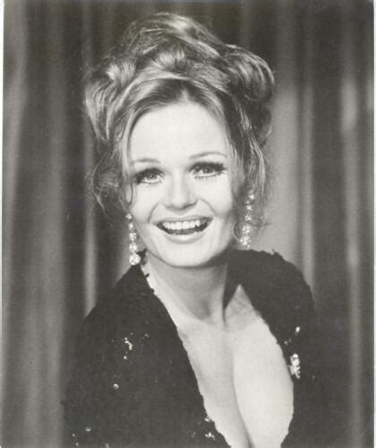 Valerie Perrine Original Photo Portrait Busty Shot Lenny Ebay