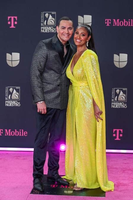 Las Parejas Que Impactaron En Premio Lo Nuestro 2023