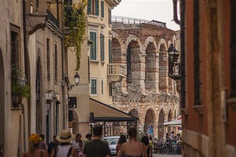 Arena di Verona detail 4 editorial photo. Image of balcony - 195981121