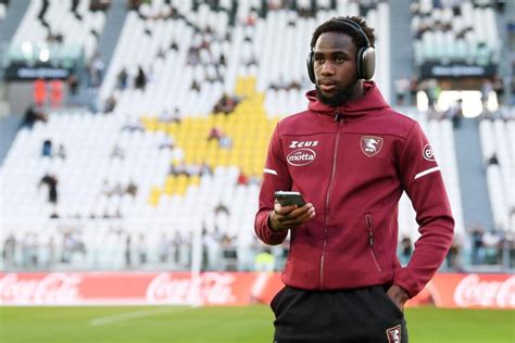 Serie A Boulaye Dia Salernitana Titulaire Contre La Juventus