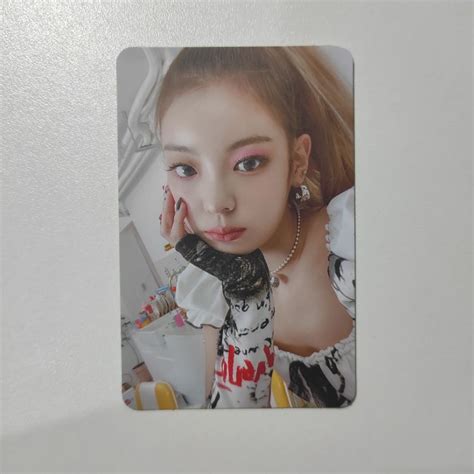 Jual Official Photocard Itzy Crazy In Love Loco Lia Yeji Ryujin